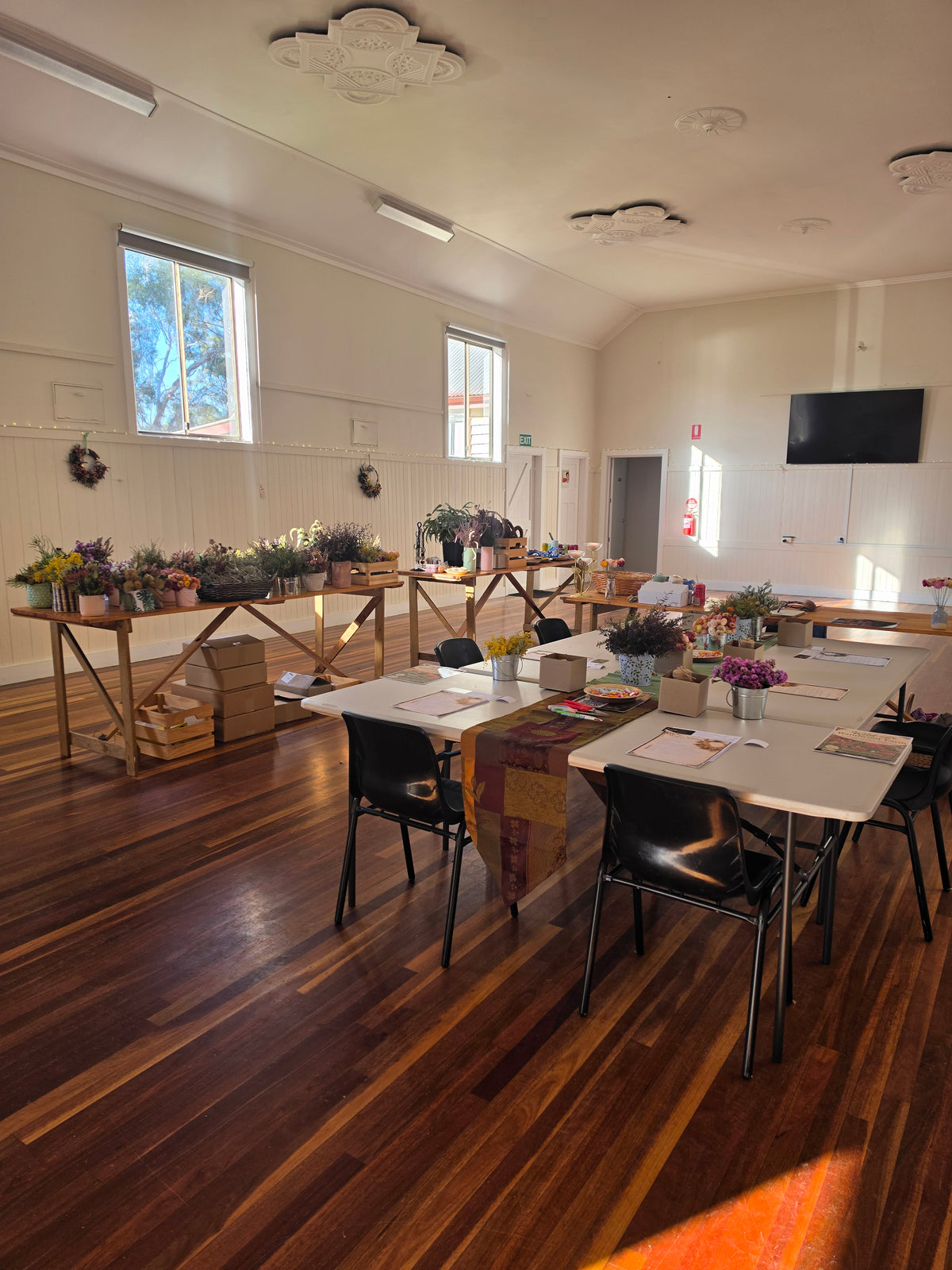 Sunday 6th December at 10am - Wreath & Bauble Festive Workshop