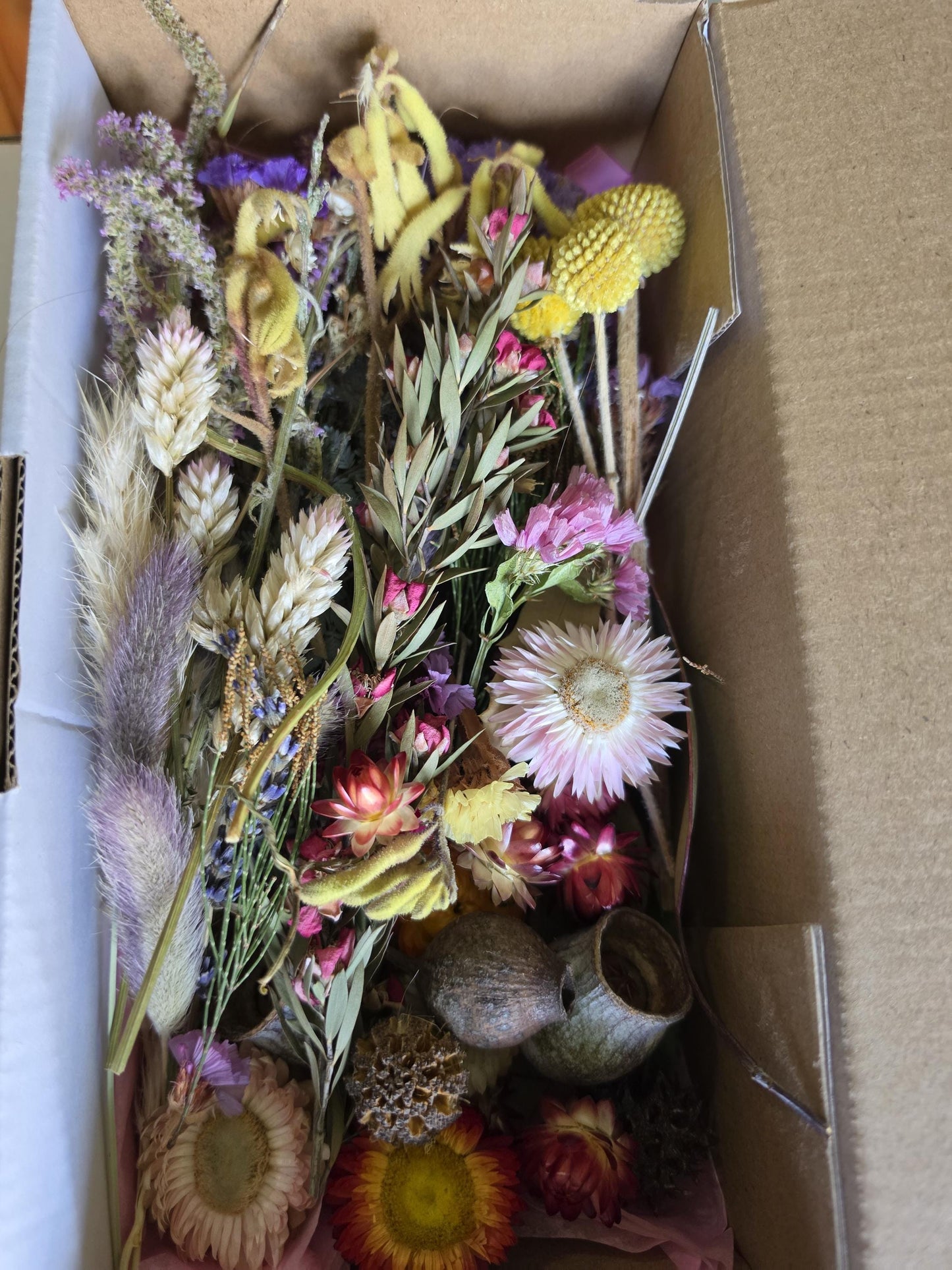 Natural Dried Flowers and Seed Pods, Dried Botanicals, Wildflowers, DIY decor, Resin Craft