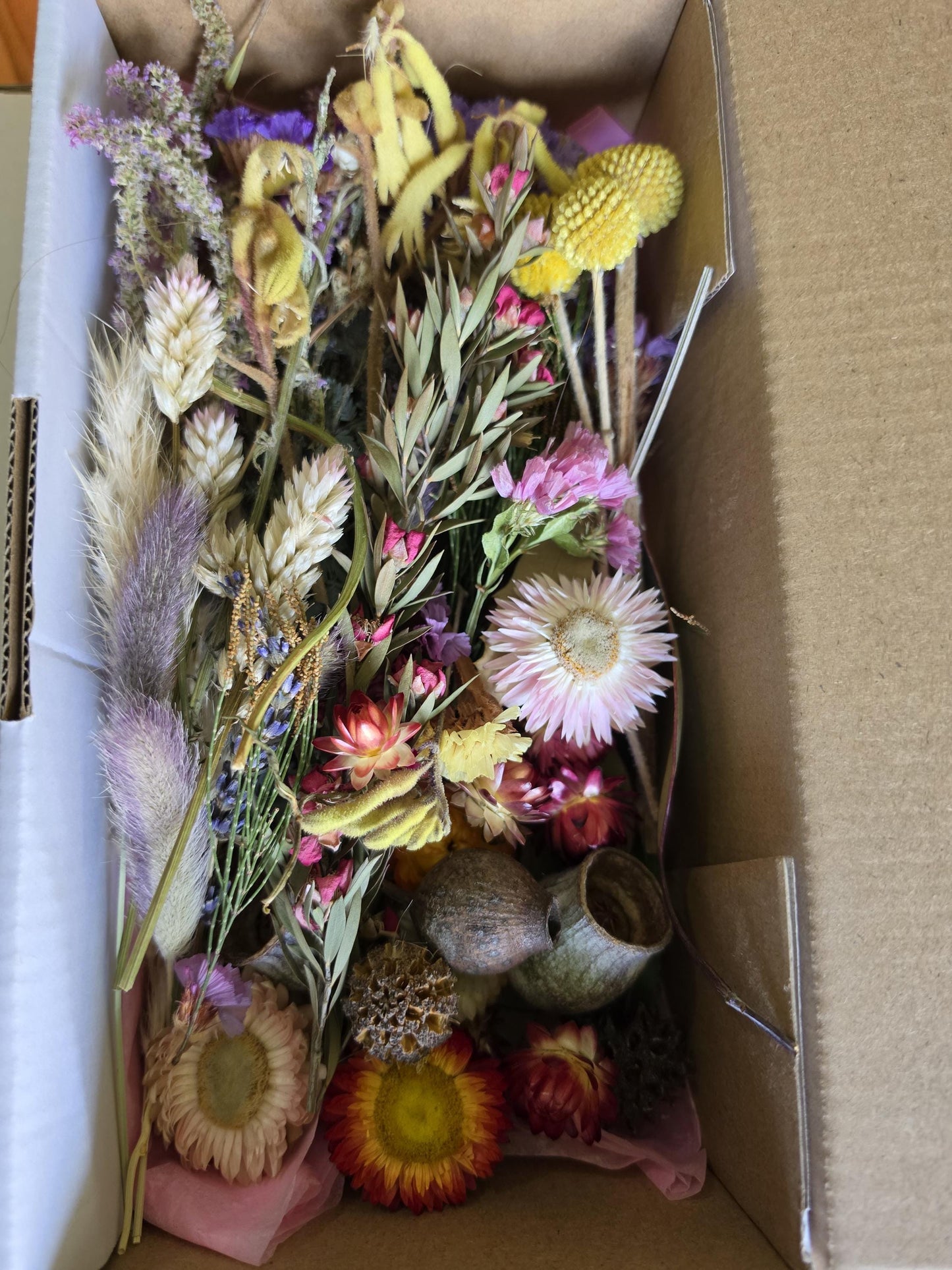 Natural Dried Flowers and Seed Pods, Dried Botanicals, Wildflowers, DIY decor, Resin Craft