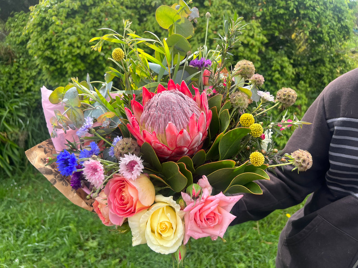 Seasonal Premium Bouquet